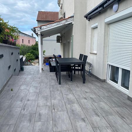 Apartmani Gavran Pirovac Exterior photo