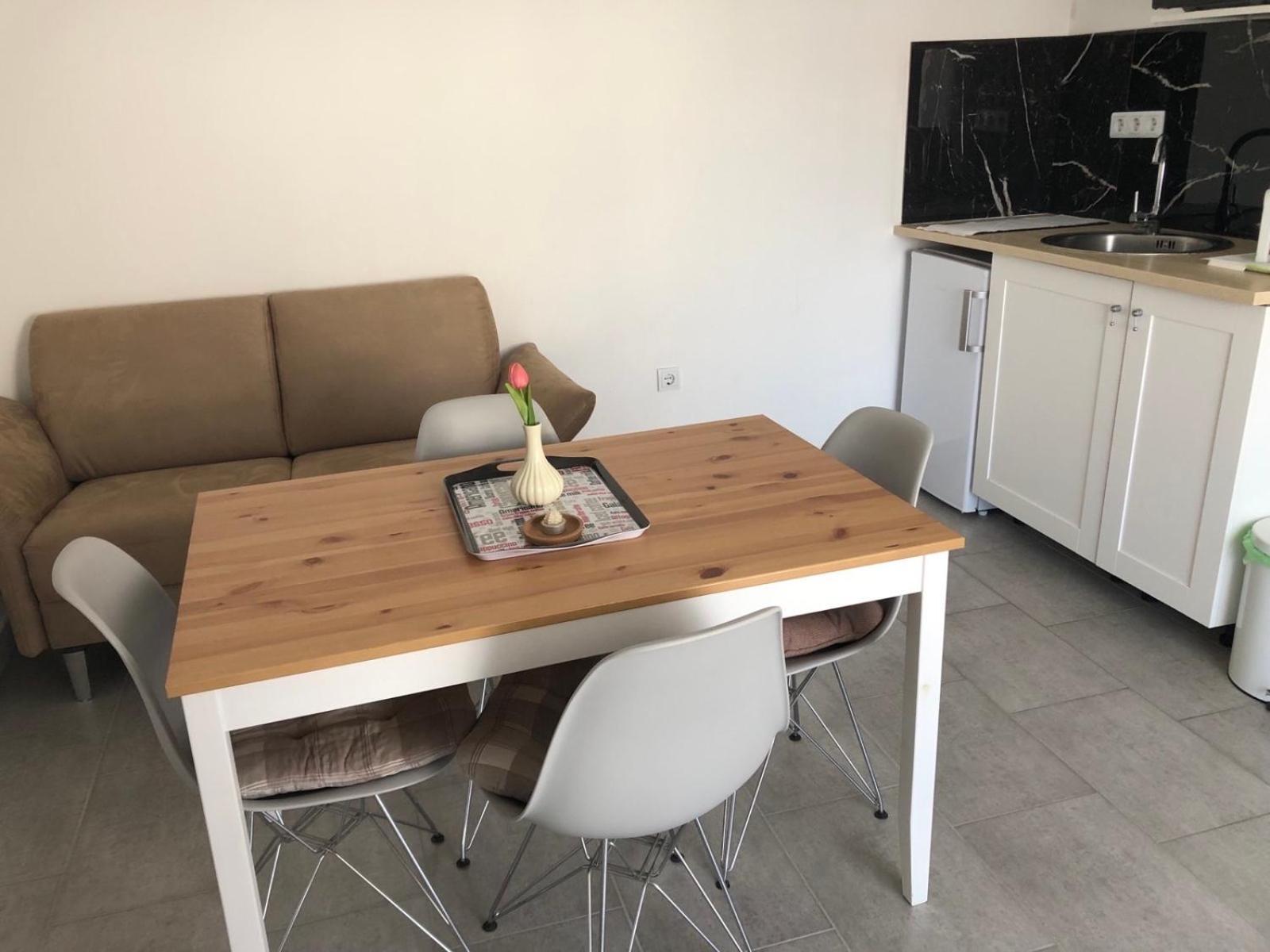 Apartmani Gavran Pirovac Exterior photo
