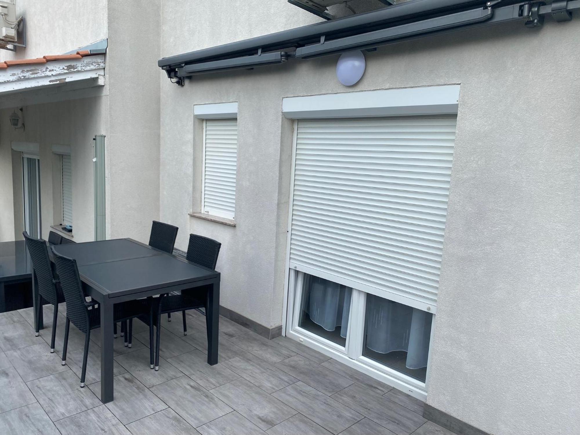 Apartmani Gavran Pirovac Exterior photo